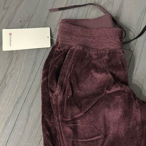 Brand new with tags lululemon sweatpants